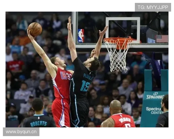 西亚卡姆挡拆制造错位提升效率，领先联盟同位置内线表现明显